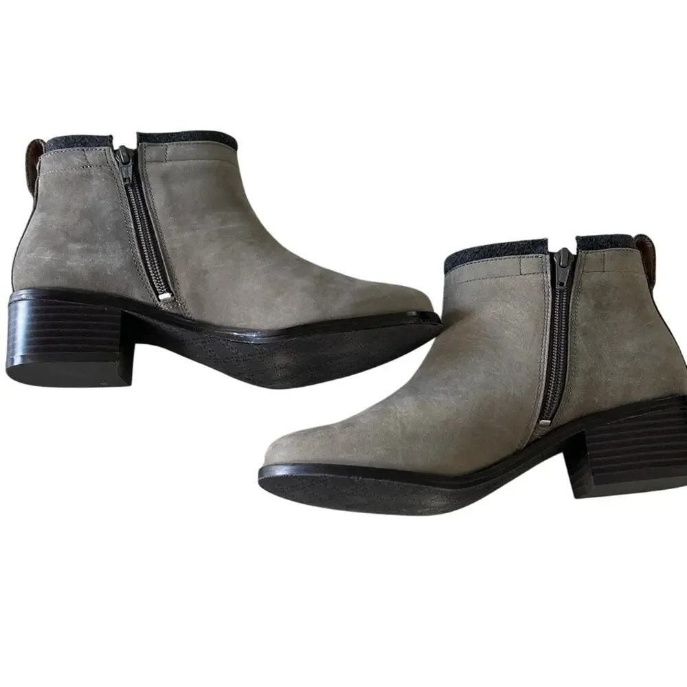 Vionic Women’s Joslyn Gray Ankle Boots